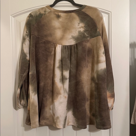 Size 1X Chris & Carol Women's Tie-Dye 3/4 length Sleeve Top - Picture 2 of 2
